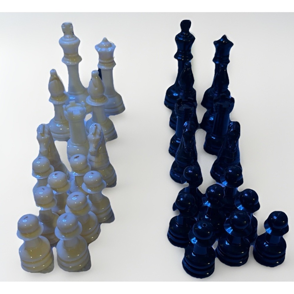 Vintage Chess Pieces Plastic - White and‎ Black